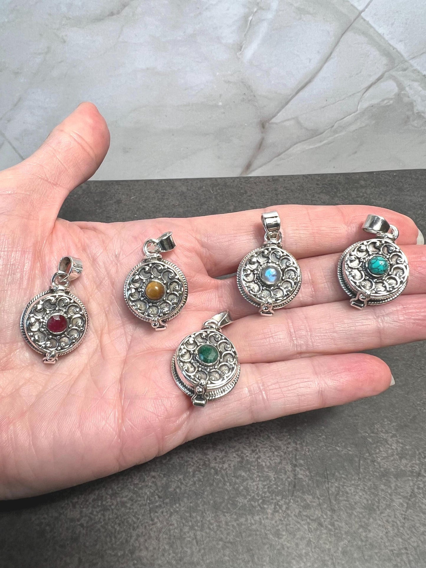 Poison Locket Pendant, Sterling Silver 925 - Jade Bear Gems 