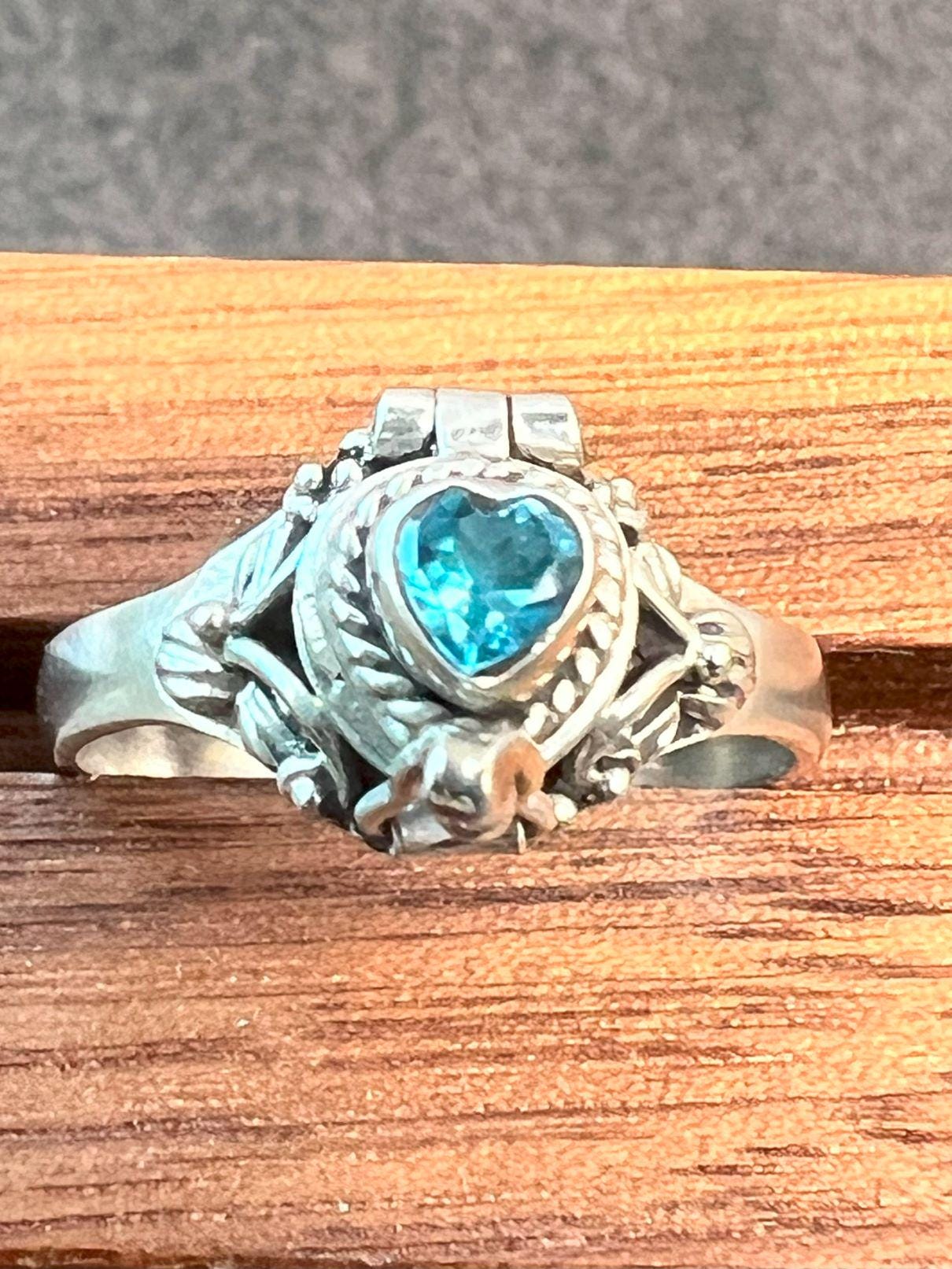 Jade Bear Gems