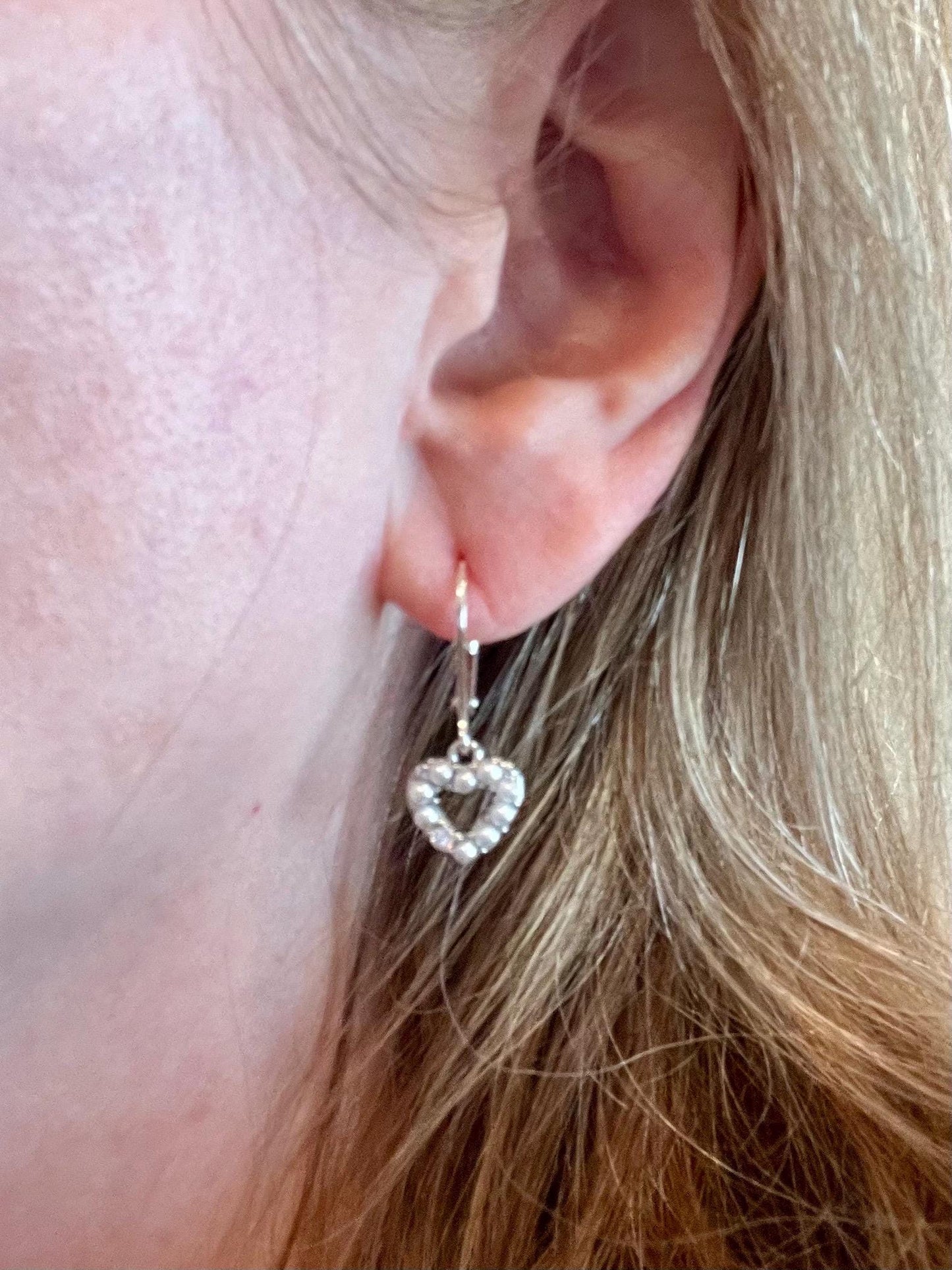 Dainty Pearl Heart Earrings, Gold Heart Hoops, Huggie Earrings, Minimalist Pearl Jewelry - Jade Bear Gems 