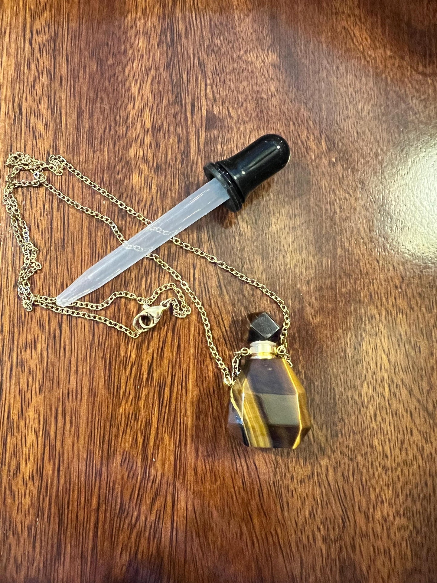 Gemstone Memorial Necklace, Pet Ashes, Crystal Ashes Keepsake, Natural Stone Perfume Bottle Necklace - Jade Bear Gems 