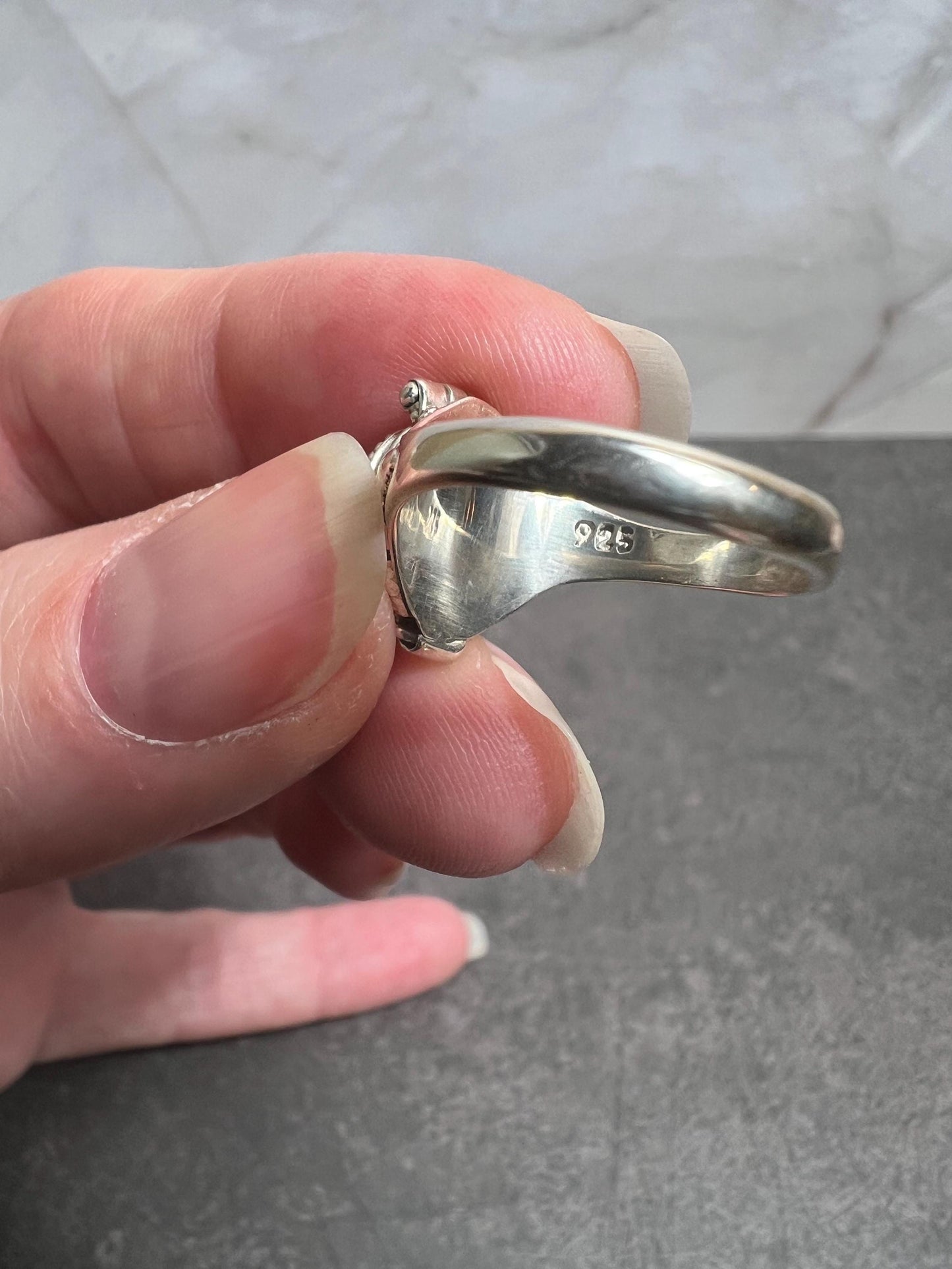 Lapis Lazuli Poison Ring, Vintage Poison Ring, Openable Ring, Silver Box Ring, Secret Ring, Poisoner Ring, 925 Sterling Silver, Oval Gemstone - Jade Bear Gems 