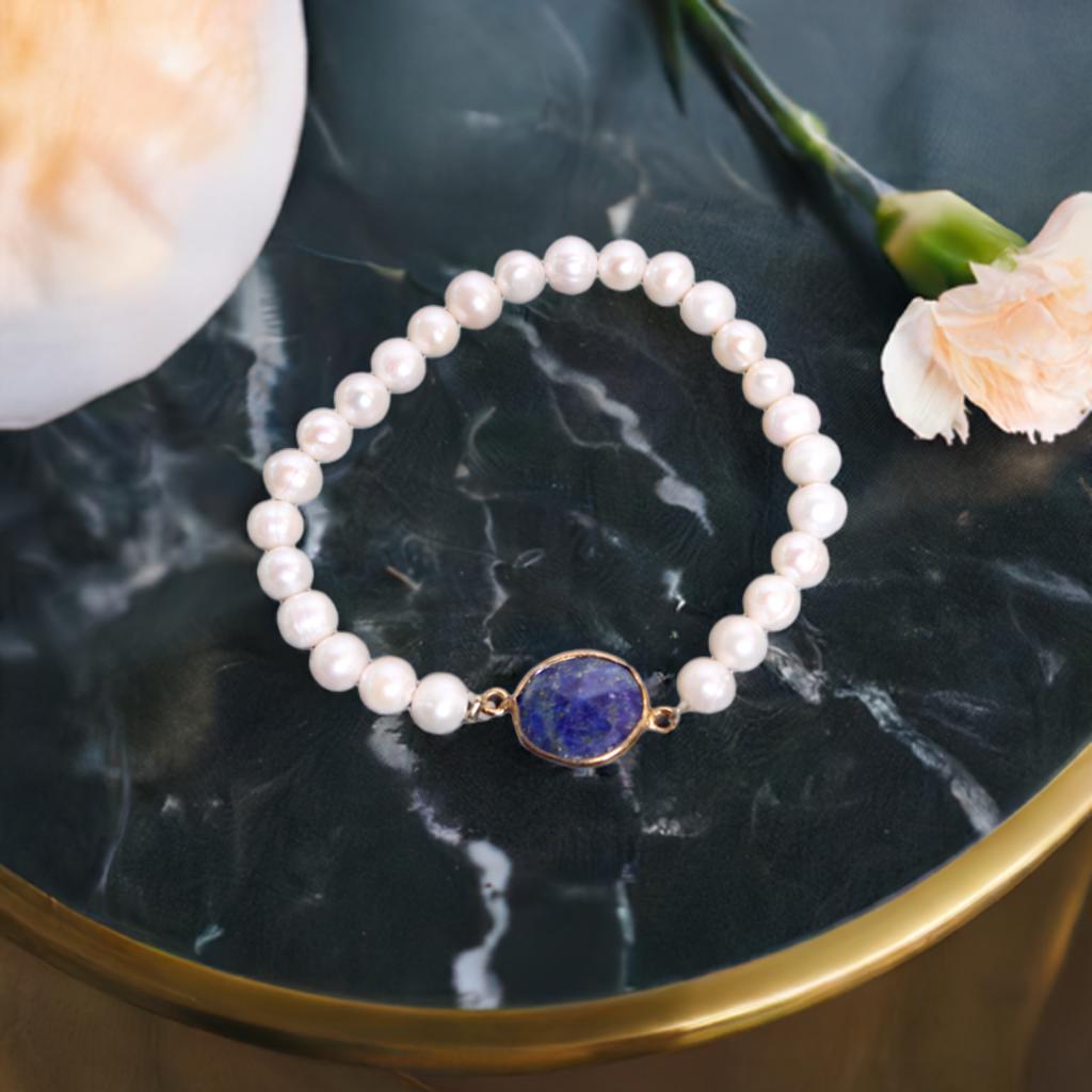 Pearl Bracelet, Freshwater Pearls Charm Bracelet, Dainty Gemstone Pearl Bracelet, Lapis Lazuli, Green Onyx, Labradorite, Gemstone charm - Jade Bear Gems 