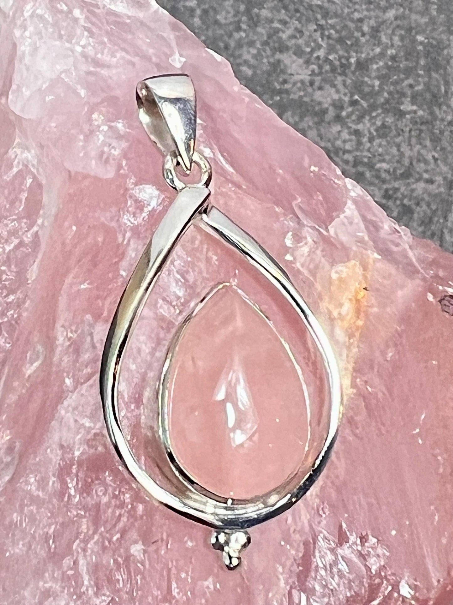 Sterling Silver 925 Pendant - Labradorite, Rose Quartz, or Tiger Eye - Jade Bear Gems 