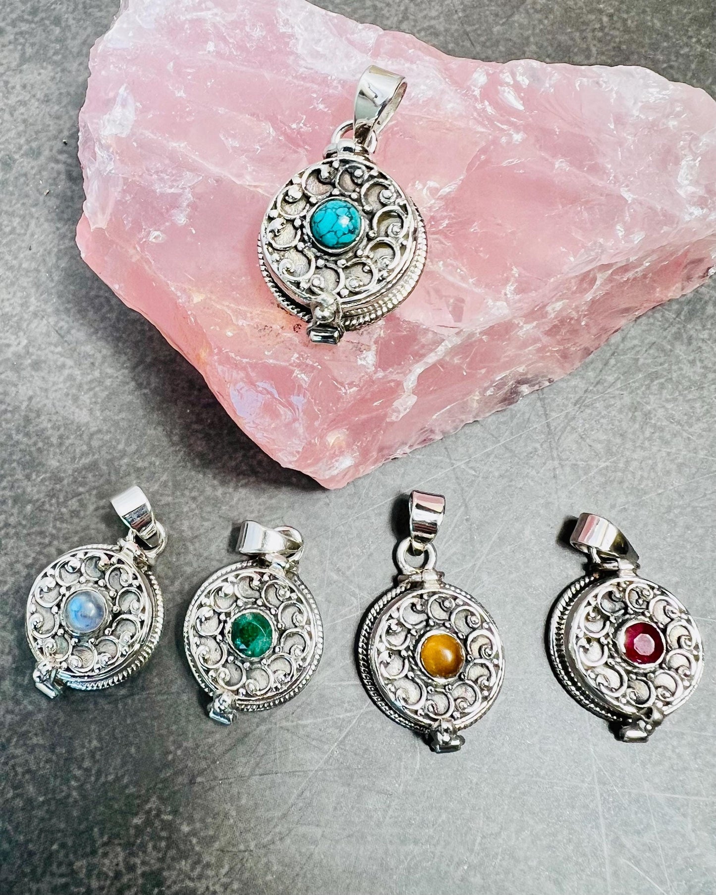 Poison Locket Pendant, Sterling Silver 925 - Jade Bear Gems 